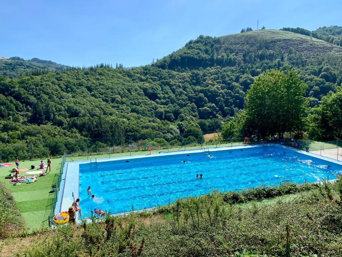 Penzion A Casoa Santa Eulalia de Oscos Exteriér fotografie